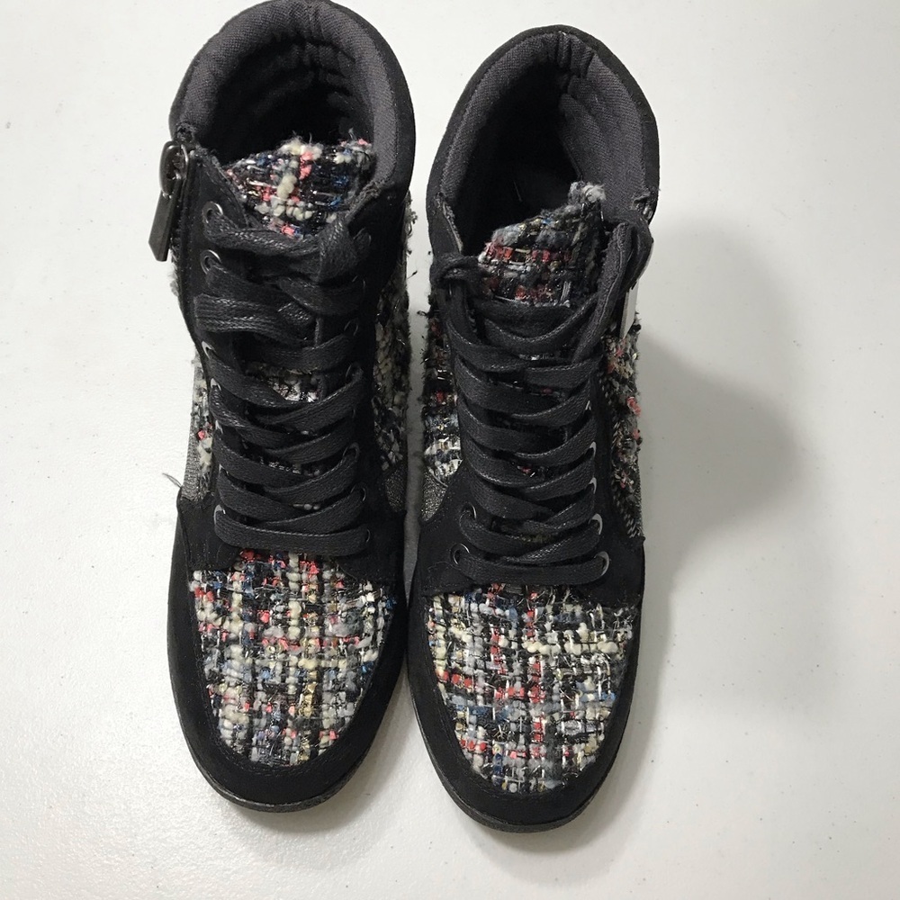 Bamboo Women's Black and Multicolor High-Top Boot Fashions Sneakers Size 9 SB-06